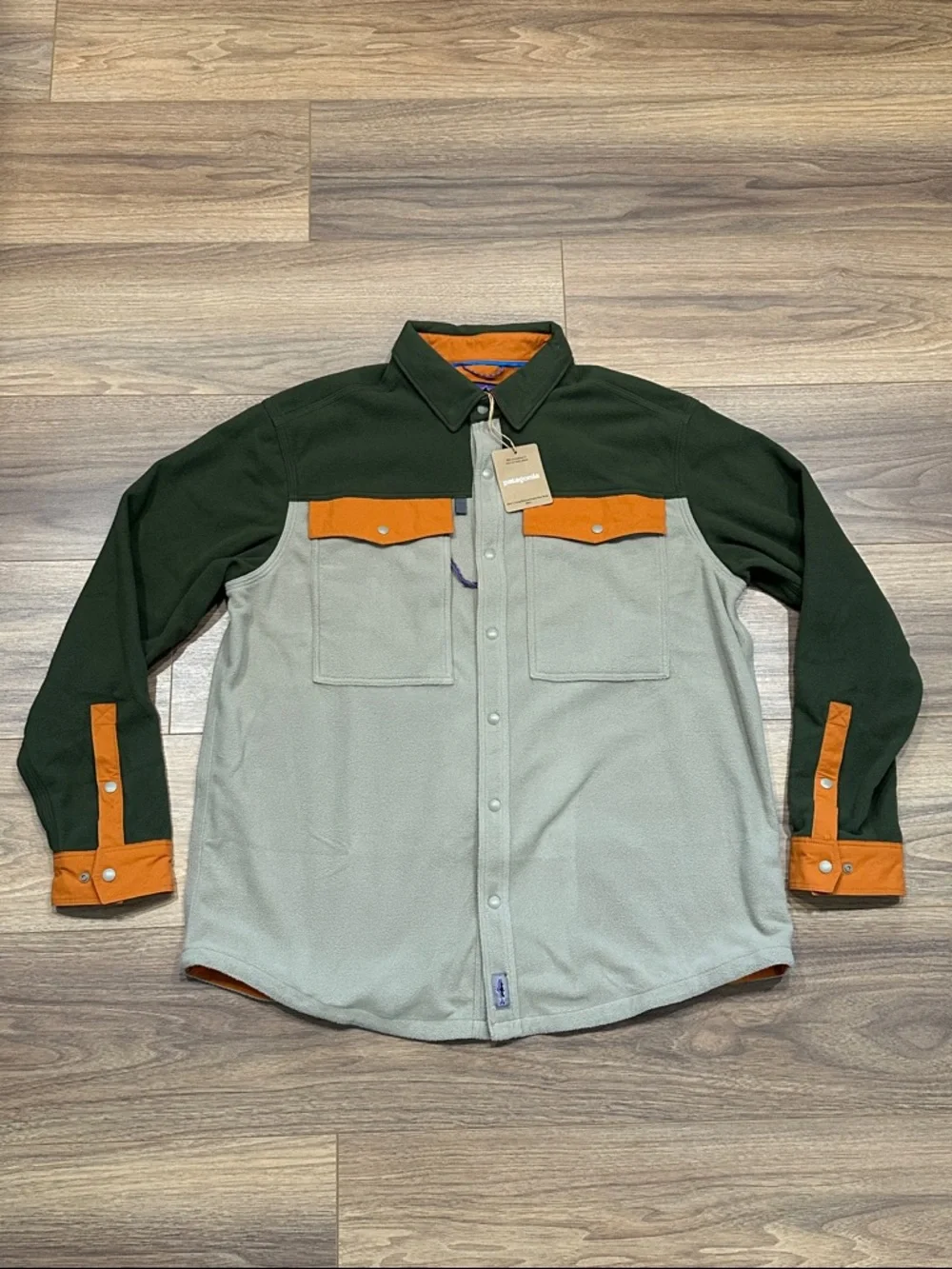 NEW Patagonia Long Sleeve Early Rise Snap Shirt in Seabird Grey Size Large